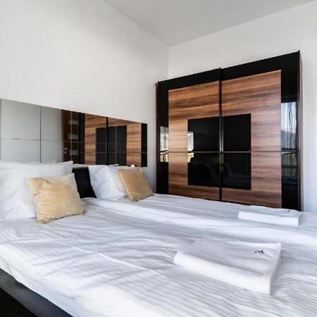 Golden Apartments Warsaw - Big And Bright Apartment In Platinum Towers- Browary- Grzyb61A エクステリア 写真